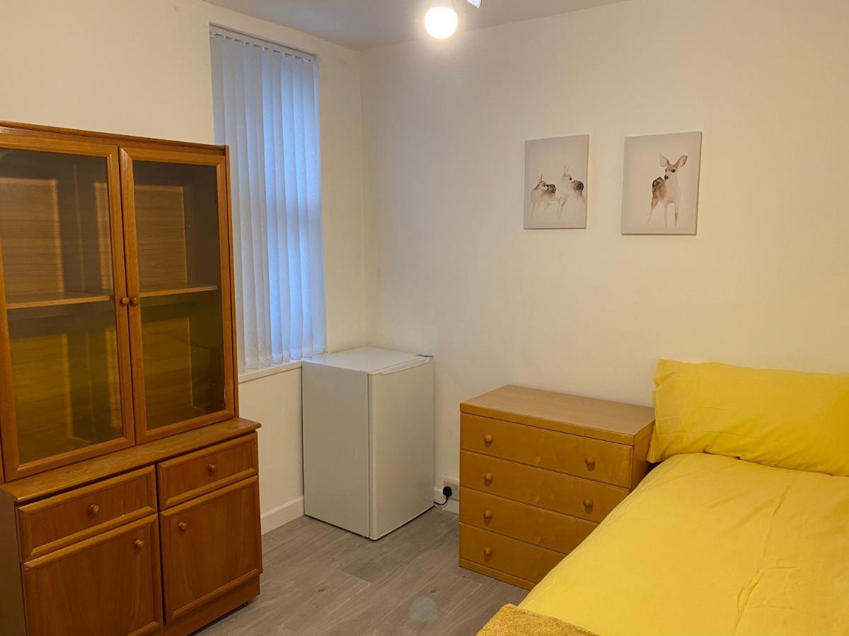 Habitación en casa particular Calm Residential House Coventry